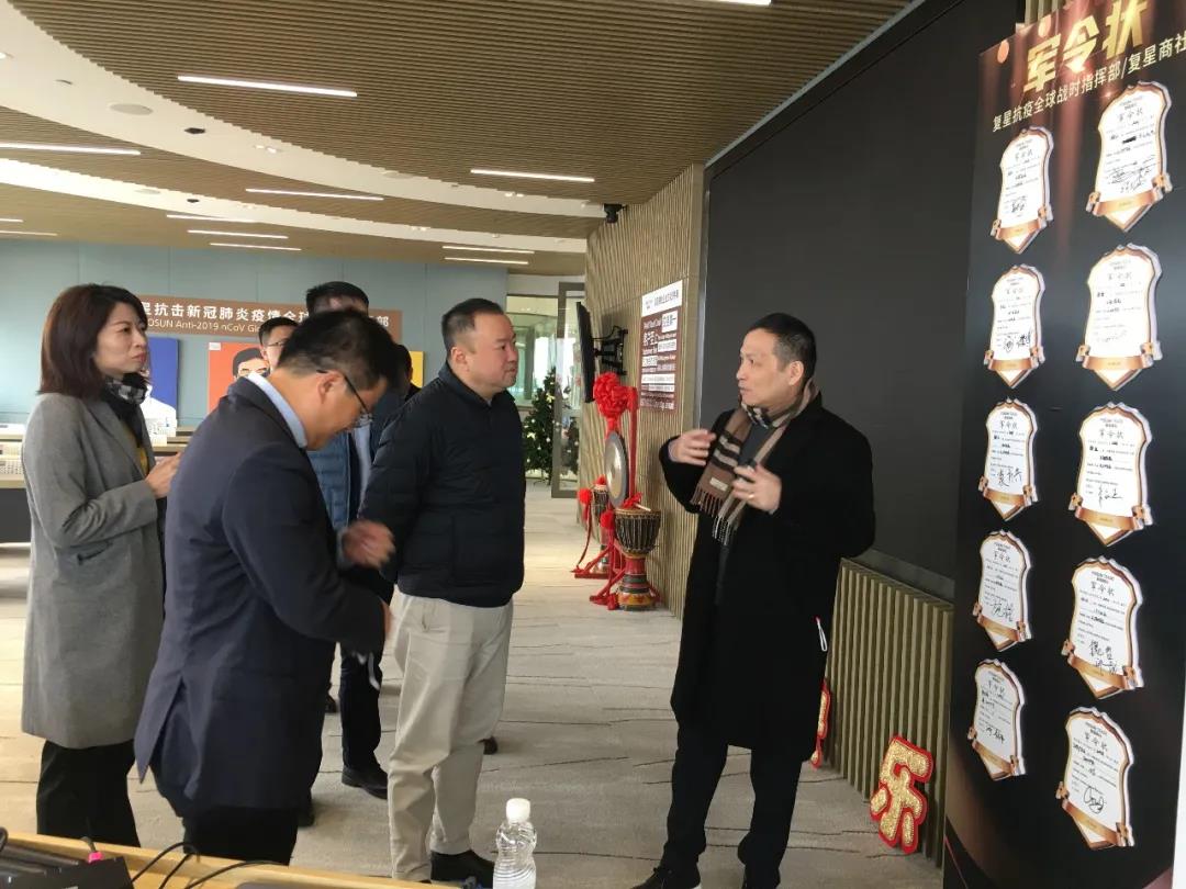Liu Fangyi, chairman of Intco Medical, led a team to visit Fosun Trade