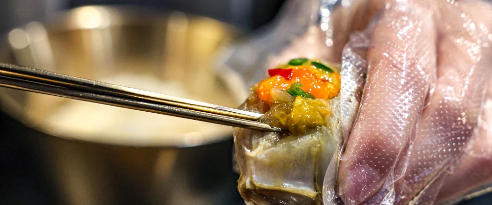 CPE vs TPE Gloves for Food Handling: Key Differences Explained